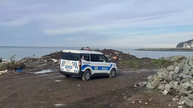 Rize Çayeli'nde Sahilde Patlamamış Mühimmat Bulundu