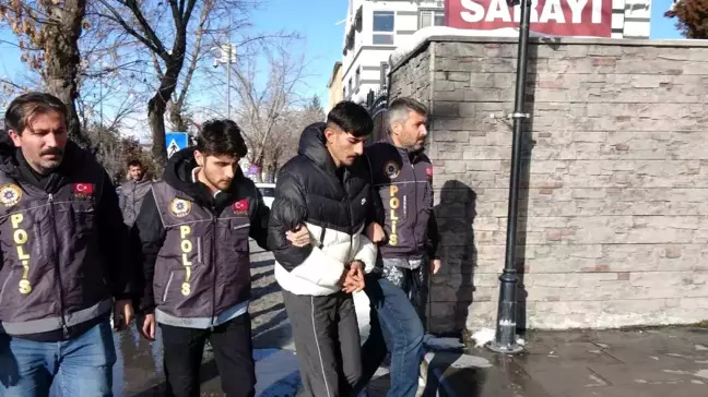 Erzurum'da Çay Ocağına Silahlı Saldırı: Bir Kişi Ağır Yaralı