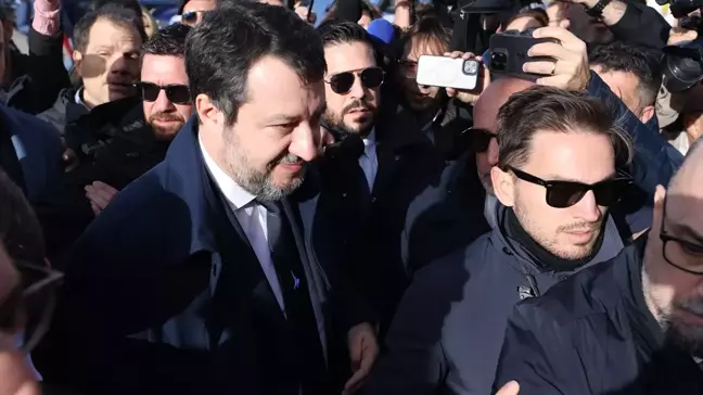 Matteo Salvini Hakkında Hapis Cezası İstemiyle Yargılama Başladı