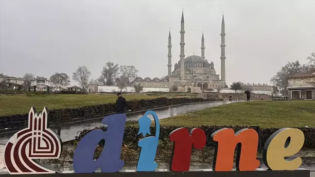 Edirne, Kırklareli ve Tekirdağ'da Sağanak Yağış Hayatı Olumsuz Etkiliyor