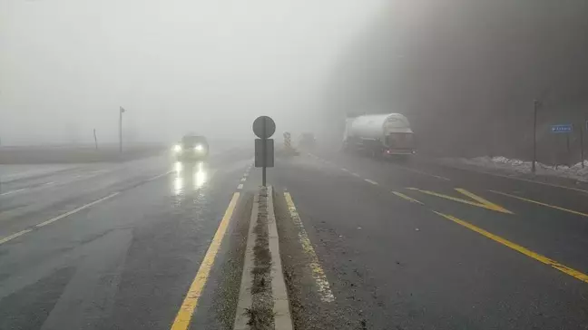 Bolu Dağı'nda Sis Ulaşımı Olumsuz Etkiliyor