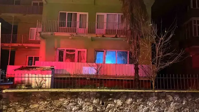 Kocaeli'de Elektrikli Sobadan Yangın Çıktı: 2 Kişi Dumandan Etkilendi