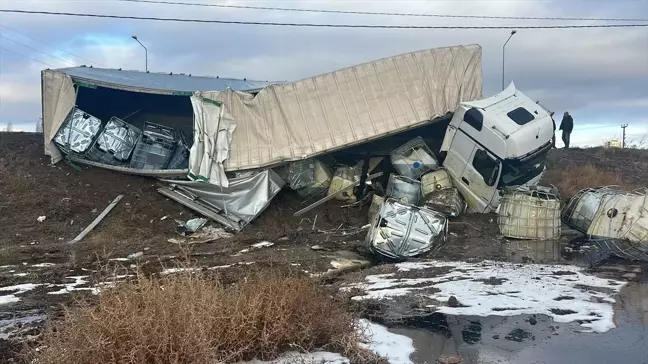 Sivas'ta Buzlanma Nedeniyle İki Trafik Kazası: 1 Yaralı