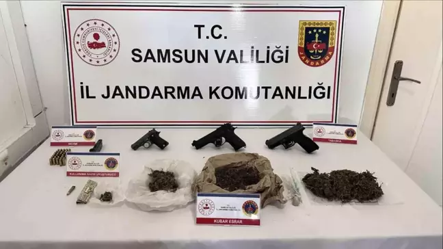 Samsun'da Uyuşturucu ve Silah Operasyonu: 378 Gram Esrar ve Tabancalar Ele Geçirildi