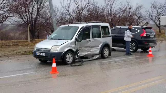 Malatya'da Trafik Kazası: 6 Yaralı