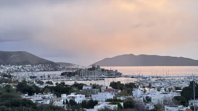 Bodrum'da Yeni Yıl Hazırlıkları Tüm Hızıyla Devam Ediyor