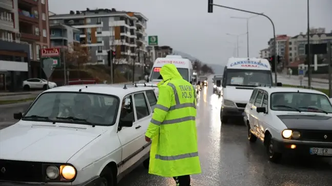 Denizli-Antalya Kara Yolu Yeniden Trafiğe Açıldı