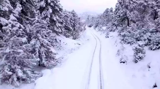 Çameli'de Karlı Manzaralar Kartpostal Gibi