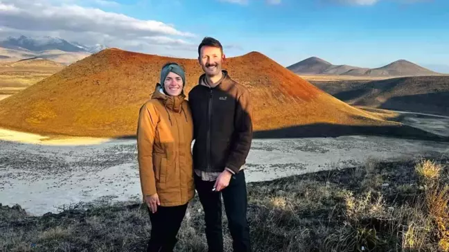 Alman Çift Meke Gölü'nde Kamp Yaptı