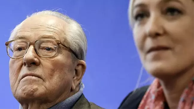 Fransa'nın Aşırı Sağcı Politikasının Simgesi Jean-Marie Le Pen 96 Yaşında Hayatını Kaybetti