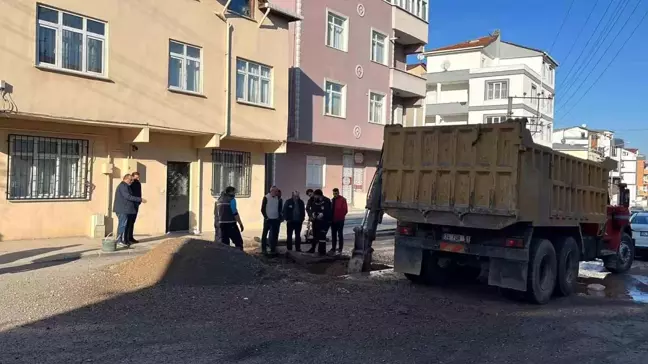 Darıca'da Altyapı Çalışmaları Sırasında Doğal Gaz Borusu Delindi