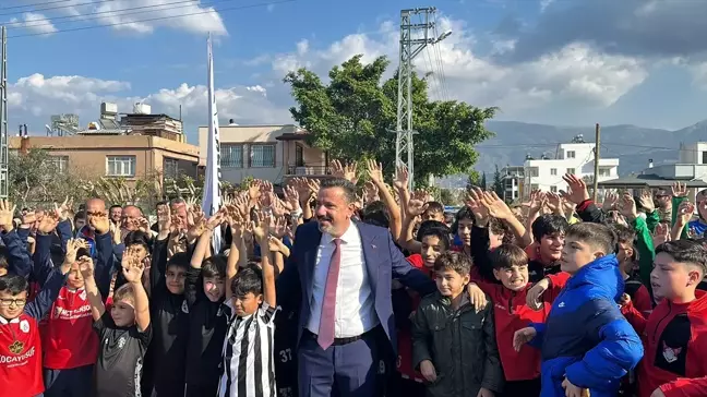 Hatay'da Yeni Spor Kompleksi ve Çocuk Oyun Parkı Açıldı