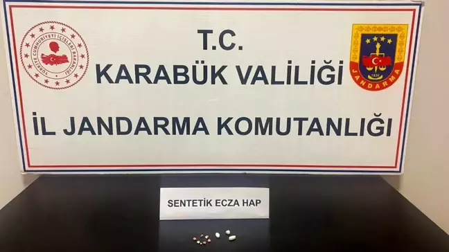 Karabük'te Jandarma Operasyonu: Sentetik Ecza Hapları Ele Geçirildi