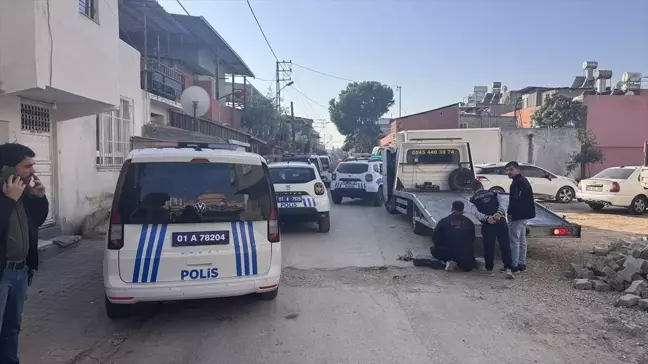 Adana'da Aynı Aileden 3 Kişi Bıçaklanarak Öldürüldü