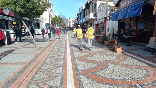 Edirne'de Güneşli Havada Yoğunluk Oluştu