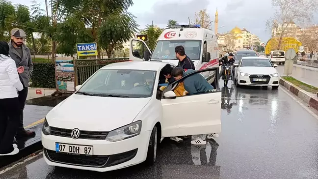 Antalya'da Alkollü Sürücü Şok Geçirdi: Ehliyeti Elinden Alındı