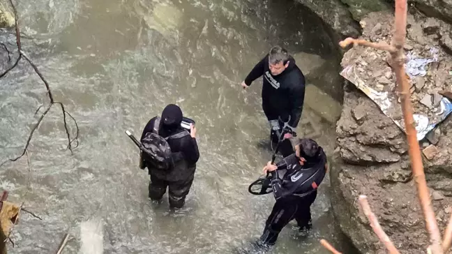 Safranbolu'daki Kuyumcu Soygununda Çalınan Altınların Kısmı Ele Geçirildi