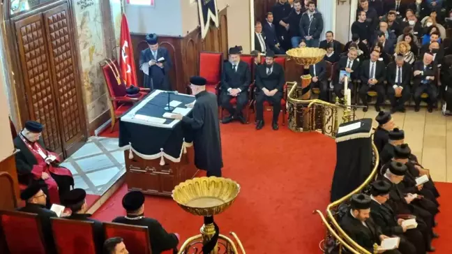 Hahambaşı Rav İsak Haleva İçin Cenaze Töreni Düzenlendi