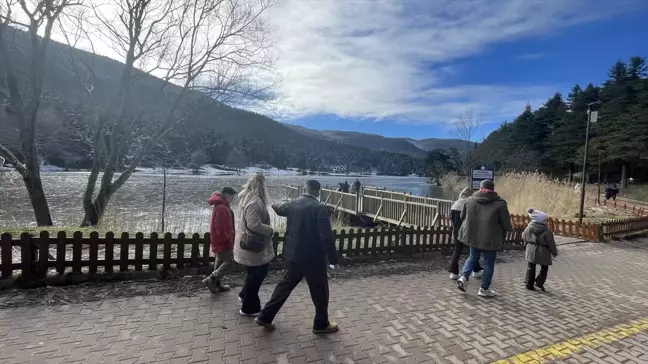 Bolu Gölcük Tabiat Parkı'nda Yarıyıl Tatili Yoğunluğu