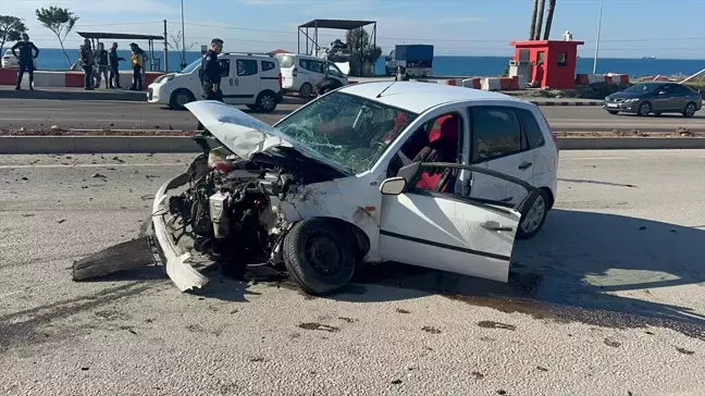 İskenderun'da Trafik Kazası: 3 Yaralı