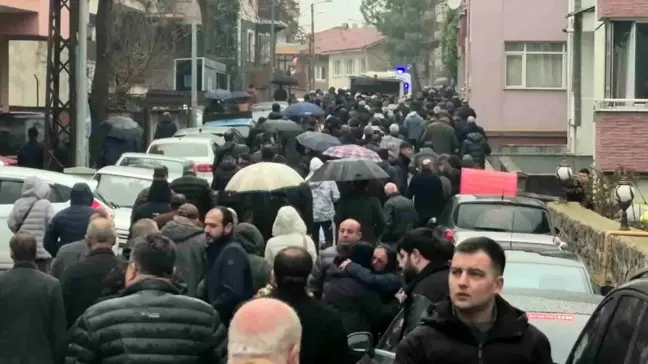 Otel Yangınında Hayatını Kaybeden Genç Kız, Son Yolculuğuna Uğurlandı