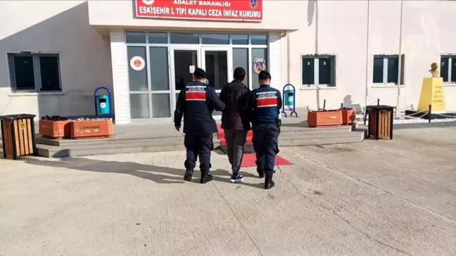 Eskişehir'de Uyuşturucu Ticareti Yapan Şahıs Tutuklandı