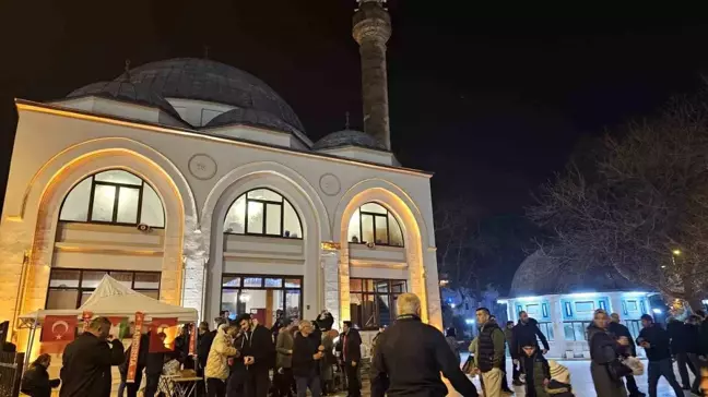 Miraç Kandili'nde Bandırma Cami'ler Dolup Taşdı