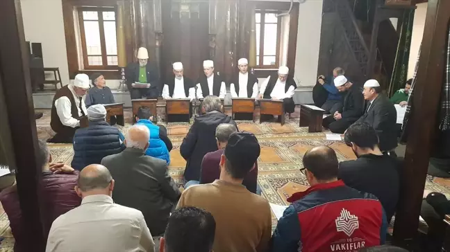 Bursa'da Miraç Kandili Geleneği Devam Ediyor