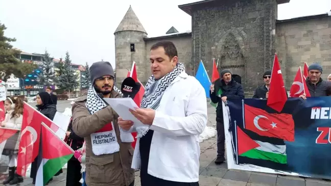 Erzurum'da Sağlık Çalışanlarından Gazze Protestosu