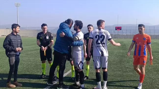 Samandağ Gençlerbirliği Spor Maddi Sıkıntılar Nedeniyle 7. Dakikada Maçı Terk Etti