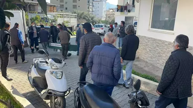 Antalya'da Yalnız Yaşayan 60 Yaşındaki Adamın Ölümü