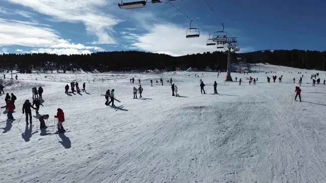 Sarıkamış Kayak Merkezi, Kayak Tutkunlarını Ağırlamaya Devam Ediyor