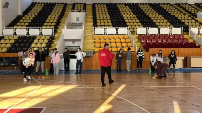 Bayburt Gençlik Merkezi'nde 'Gençlik Kış Kulübü' İkinci Dönemi Başladı