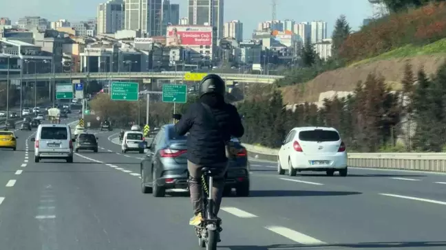 TEM Otoyolunda Elektrikli Scooter Tehlikesi