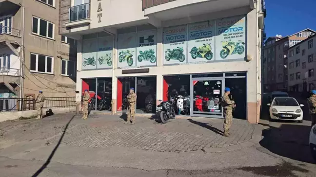 Zonguldak'ta Motosiklet Satışı ve Tamiri Yapılan İş Yerlerine Jandarma Operasyonu