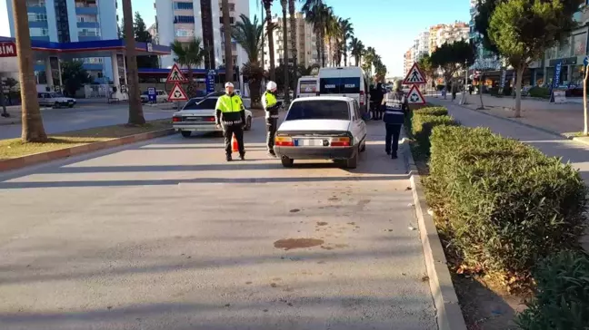 Adana'da Uyuşturucu ve Silah Operasyonu: 4 Hükümlü Yakalandı