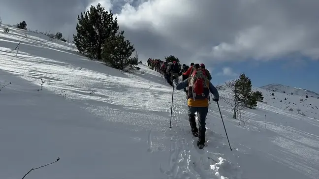 SİVDAK Dağcıları Tekeli Dağı'na Zirve Tırmanışı Gerçekleştirdi