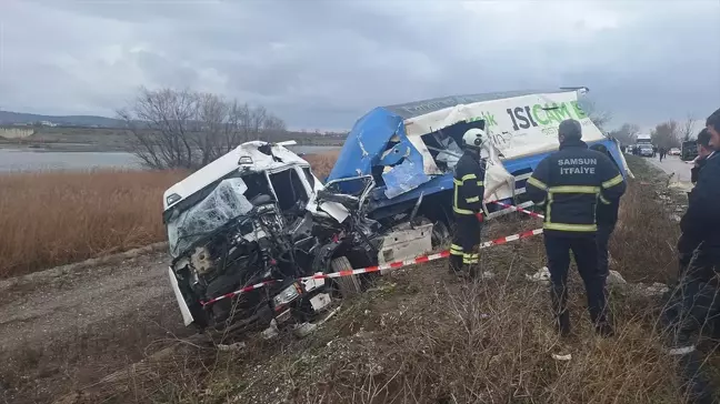 Bafra'da Tır Kazası: 1 Ölü, 2 Yaralı