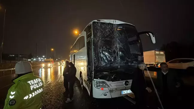 Kocaeli'de İki Trafik Kazasında 3 Yaralı