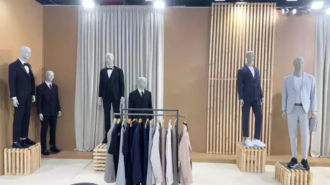 Kiğılı, İstanbul Fashion Connection'da 2025 İlkbahar-Yaz Koleksiyonu'nu Tanıttı