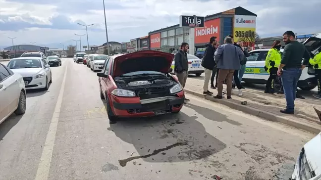 İnegöl'de Trafik Kazası: 1 Yaralı