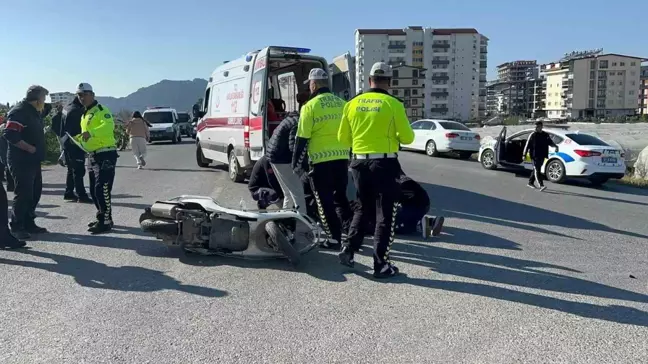 Antalya'da motosiklet kazasında yaşam savaşını kaybeden genç kız hayatını kaybetti