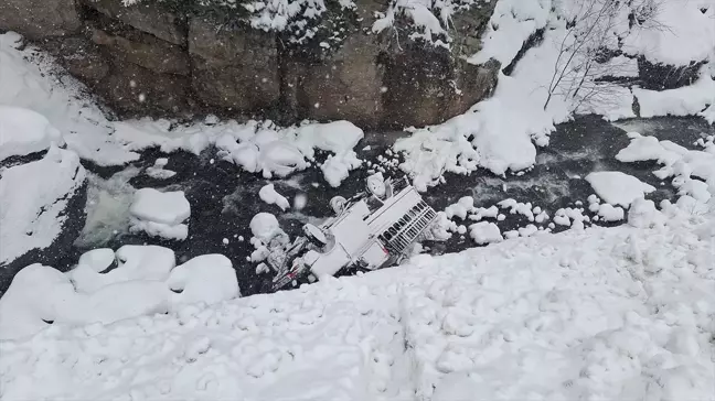 Gümüşhane'de Trafik Kazası: 5 Yaralı