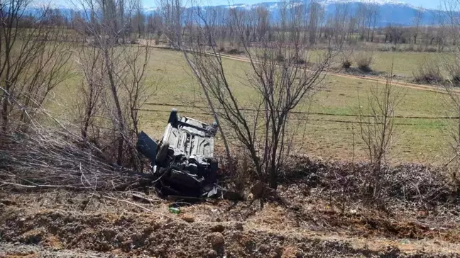 Isparta'da Otomobil Takla Attı: Sürücü Yaralandı