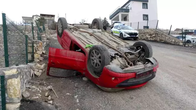 Malatya'da Kontrolden Çıkan Araç Ters Döndü, 1 Yaralı