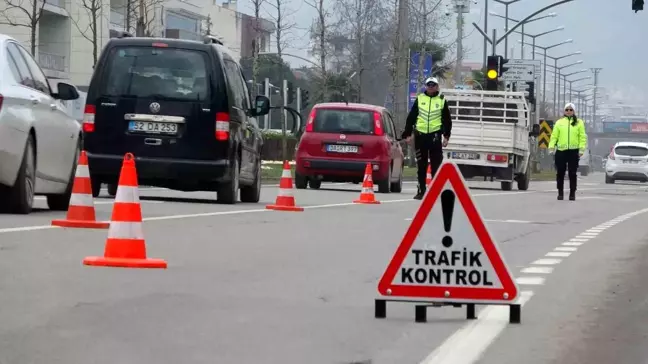 Ordu'da Trafik Denetimlerinde 12 Bin 589 Araç Kontrol Edildi