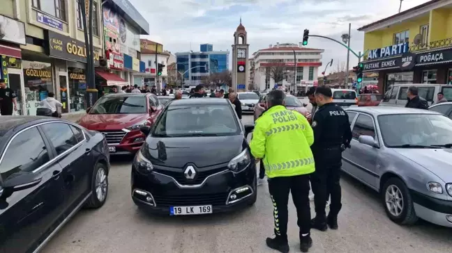 Çorum'un Alaca İlçesinde Otomobilin Çarptığı Yaya Yaralandı