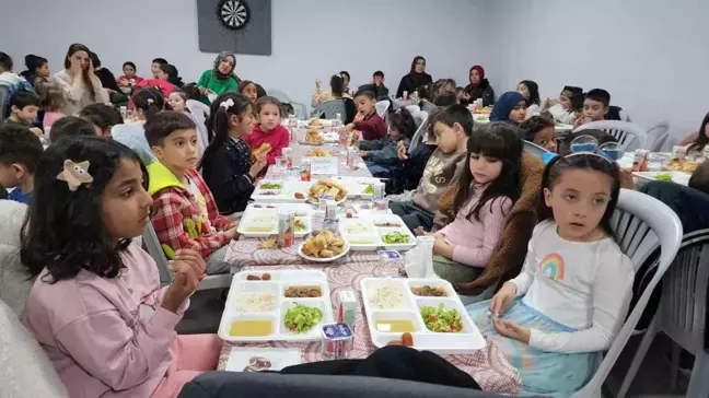 Kütahya'da Geleneksel Çocuk İftarı ve Şenlikleri Coşkuyla Yapıldı