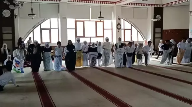 Erzincan'da Cami-Çocuk Buluşması Gerçekleşti