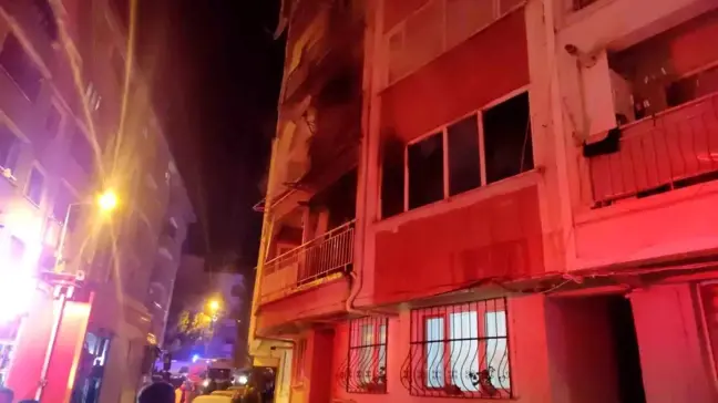Bursa'da Apartman Dairesinde Yangın Paniği